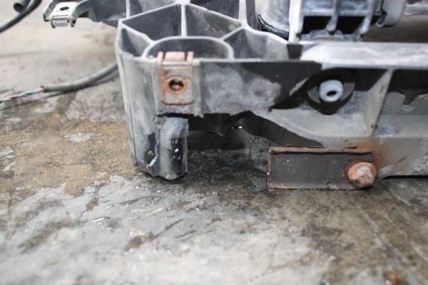 FACE AVANT COMPLETE AVEC RADIATEUR EAU+INTERCOOLER+RADIATEUR CLIM+VENTILATEUR+VASE DE EXPANSION - Vue 4